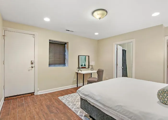 Splendid 4br Close To Bars & Restaurants - Damen 1r Appartement